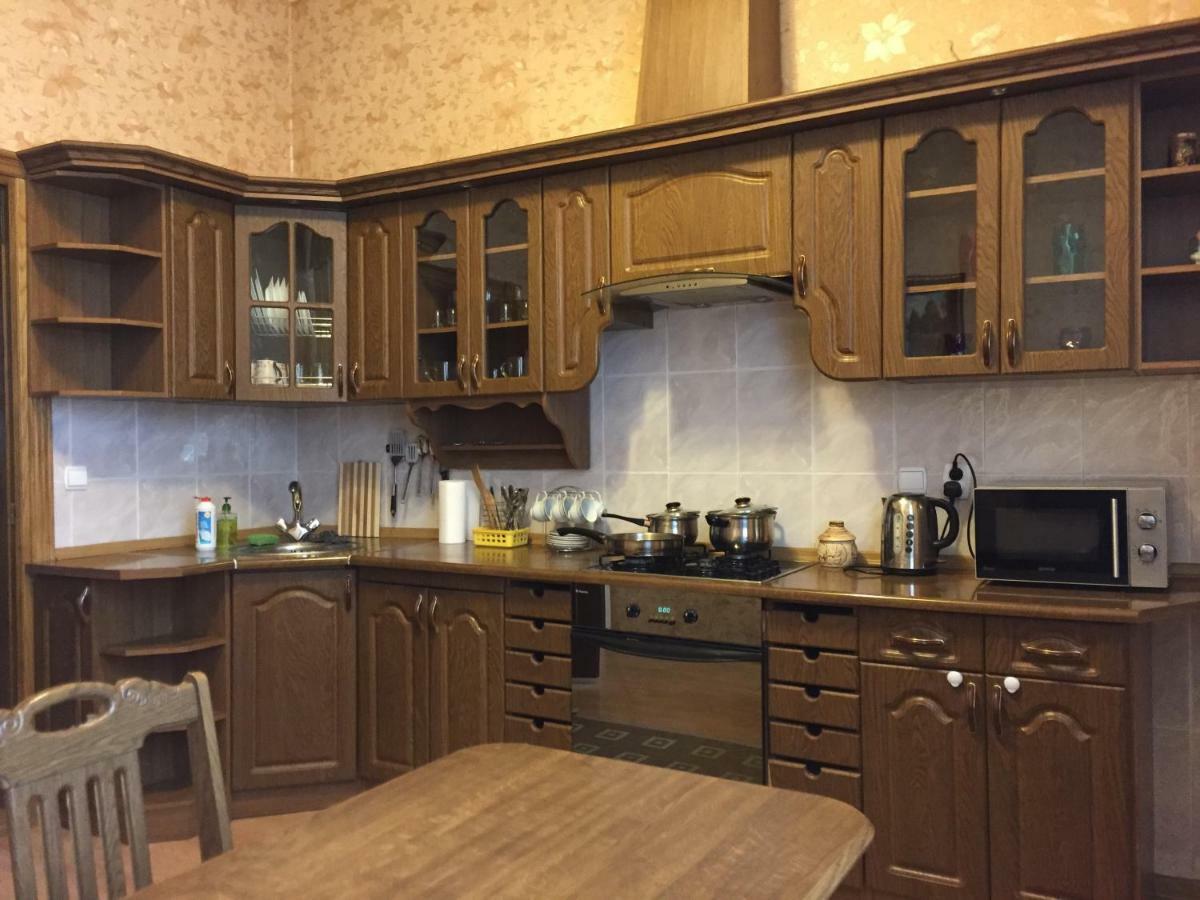Затишна Квартира В Центрі Міста Ternopil Kültér fotó